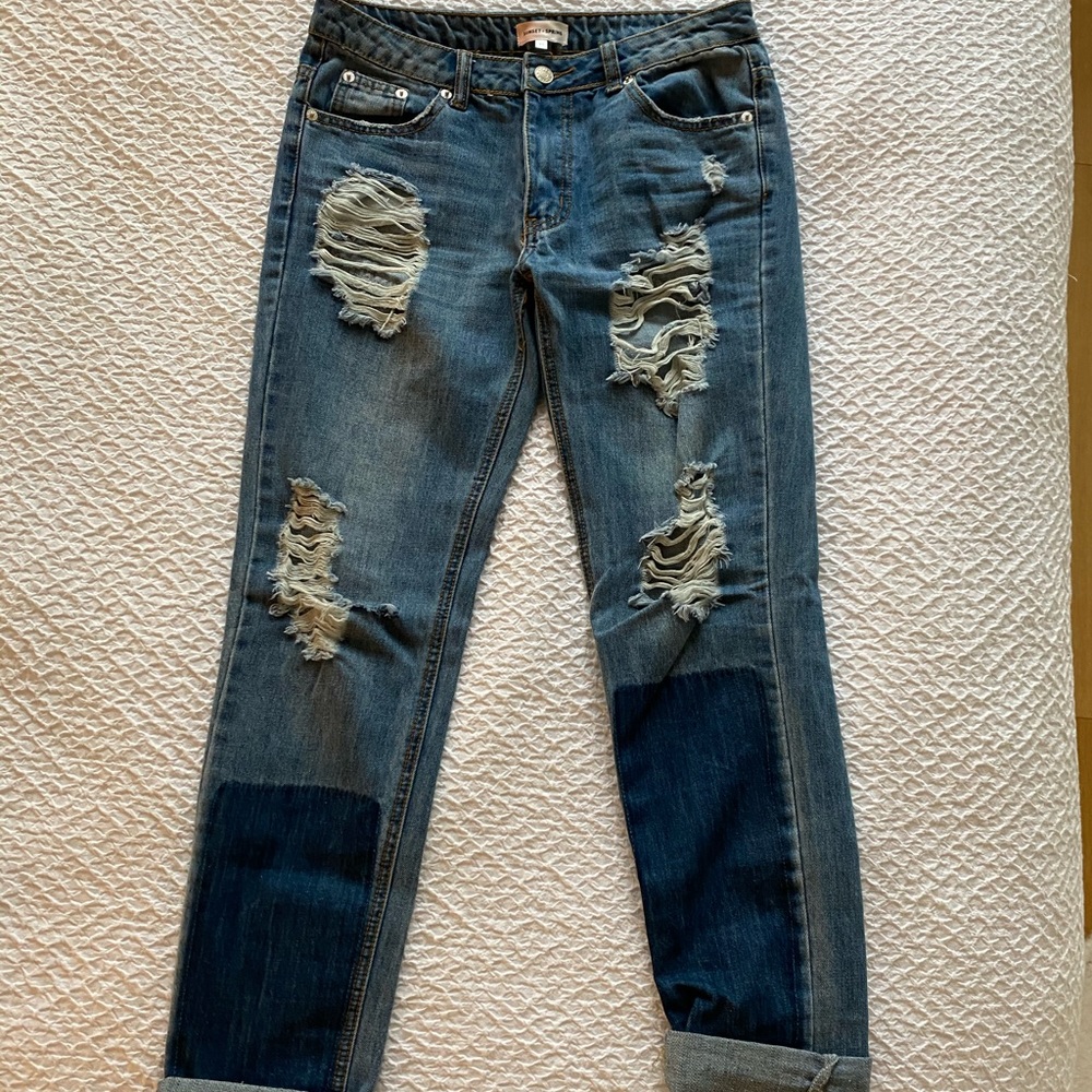 Sunset & Spring Distressed Jeans - Picture 3 of 8